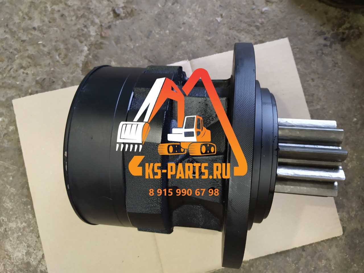 Редуктор поворота SK75 SK70SR, New Holland E70BSR (аналог) YT32W00006F, YR32W00002S001 Редуктор поворота SK75 SK70SR, New Holland E70BSR (аналог) YT32W00006F, YR32W00002S001